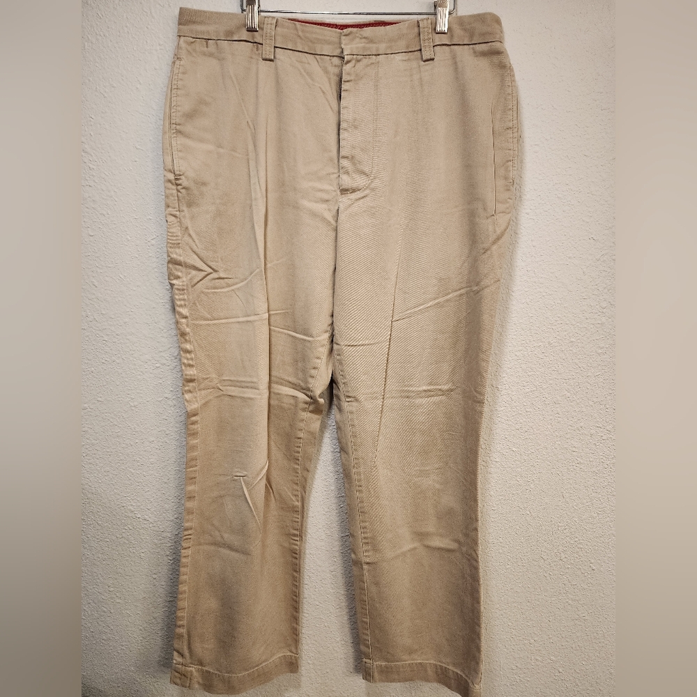 Dockers Men's Khaki Chinos